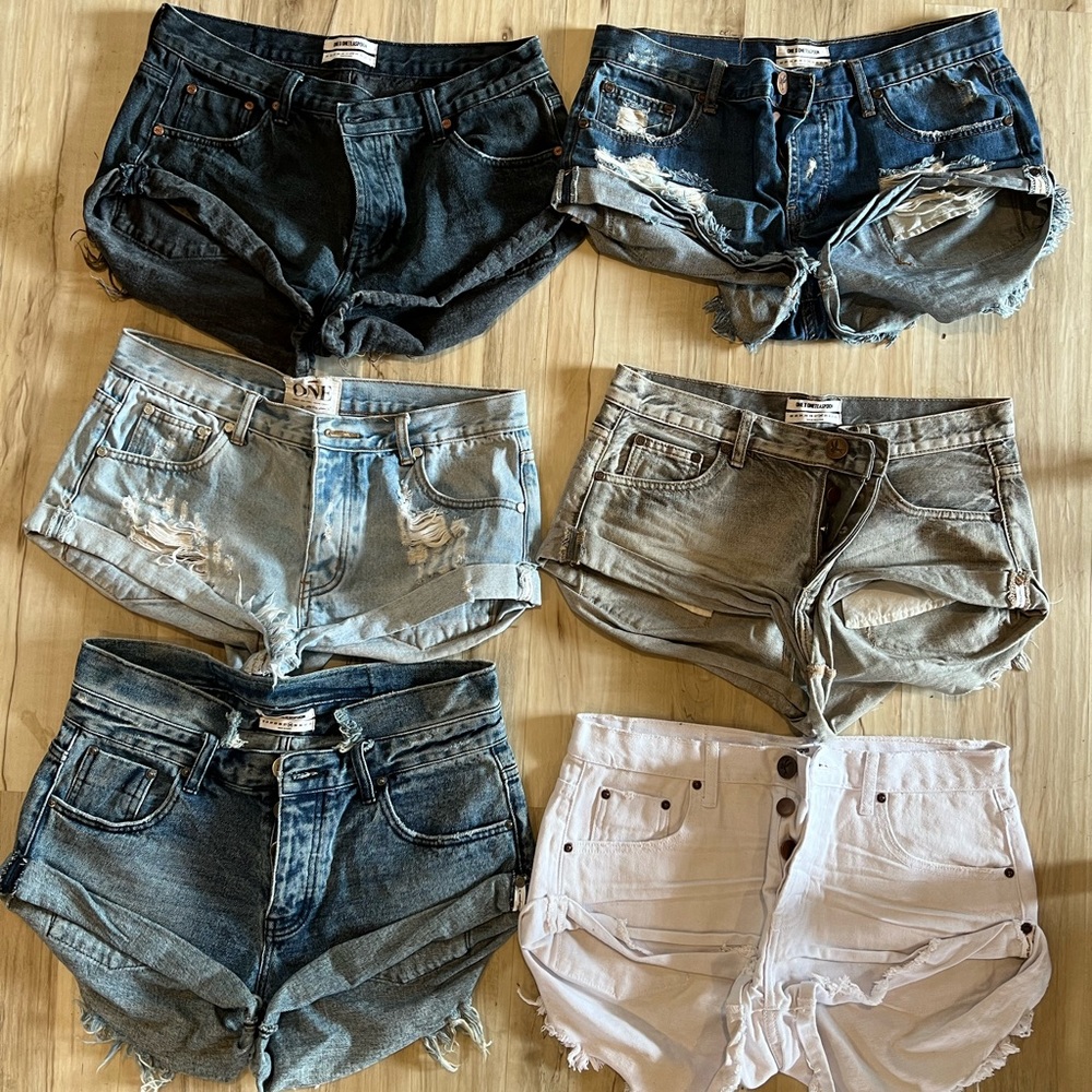 Lot of 6 One Teaspoon Jean Shorts in size 28.